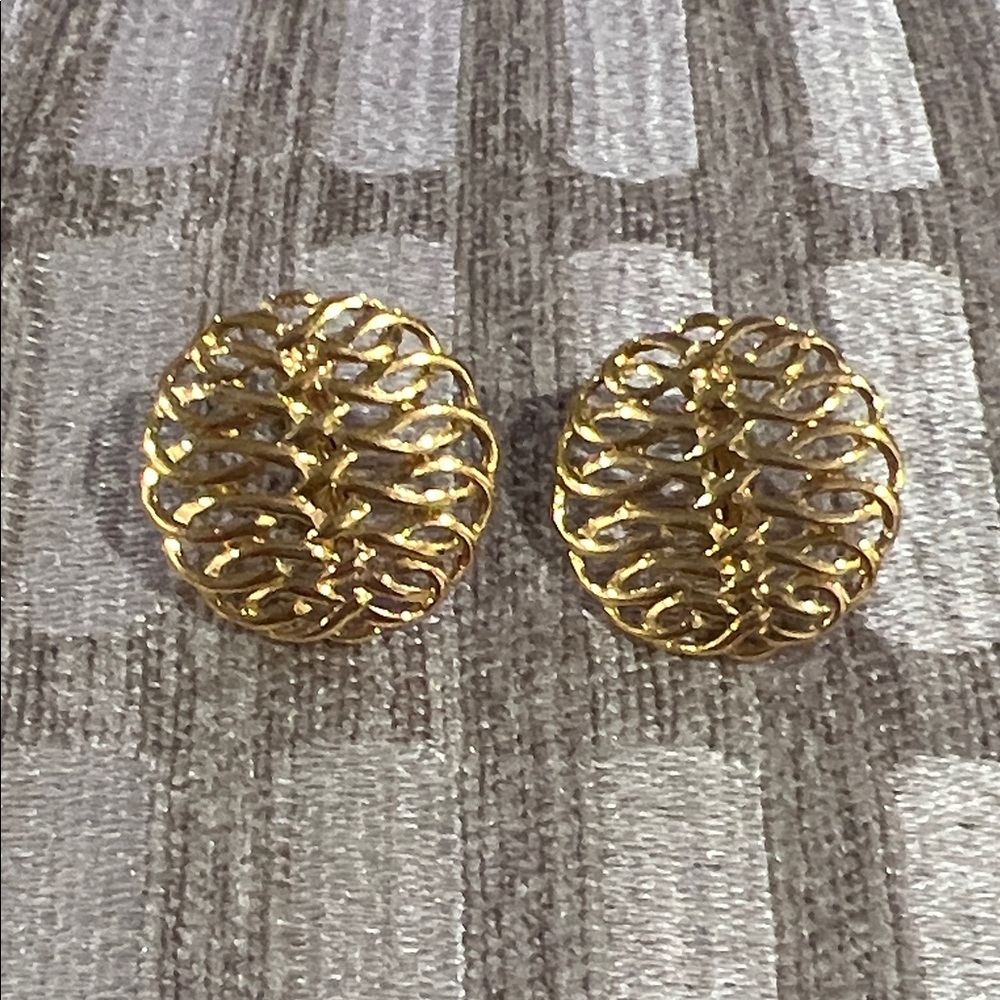 Napier Gold Tone Filigree Woven Knit Statement Ornate Clip On Earrings 1980’s